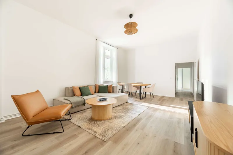 Beeindruckende 3-Zimmer Wohnung in Prenzlauer Berg - voll möbliert — photo 1